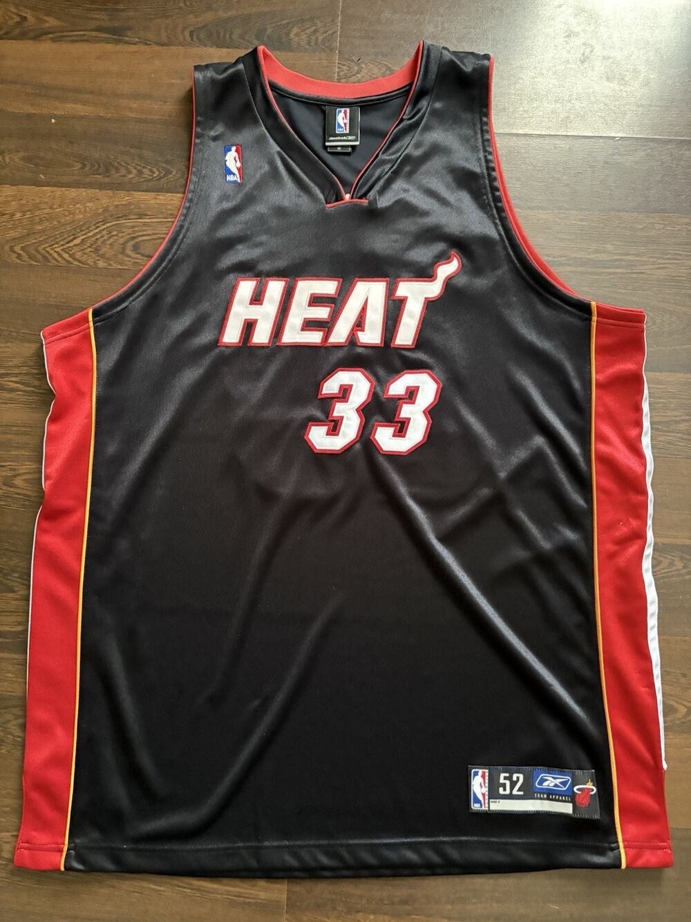 Vintage Reebok Miami Heat Alonzo Mourning Jersey 52 9/10Cond